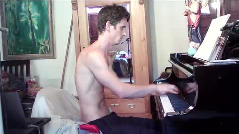 Snapshot of twoforallprivate chatting on 01/13/25, 08:26 TobeBritta online show from 01/13/25, 08:26