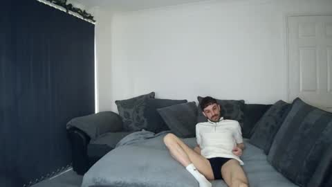 Snapshot of twotwinkhusbands chatting on 12/13/24, 01:12 RyanRowan online show from 12/13/24, 01:12