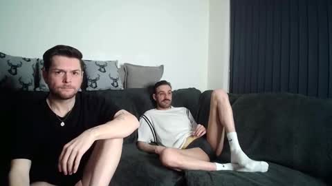 Snapshot of twotwinkhusbands chatting on 02/07/26, 09:40 RyanRowan online show from 02/07/26, 09:40