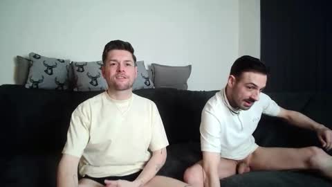 Snapshot of twotwinkhusbands chatting on 02/10/26, 07:18 RyanRowan online show from 02/10/26, 07:18