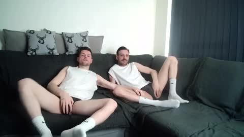 Snapshot of twotwinkhusbands chatting on 04/29/26, 05:52 RyanRowan online show from 04/29/26, 05:52