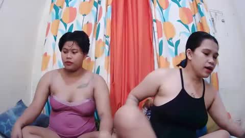 Snapshot of twowetcuties chatting on 01/30/25, 11:24 Lyn and lea online show from 01/30/25, 11:24