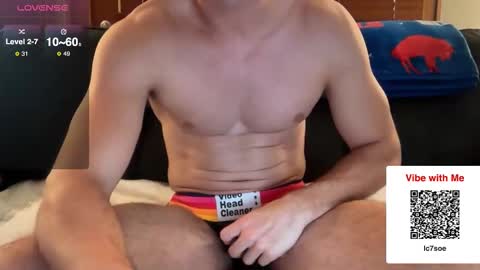 Snapshot of twunk94 chatting on 11/07/25, 07:58 twunk94 online show from 11/07/25, 07:58