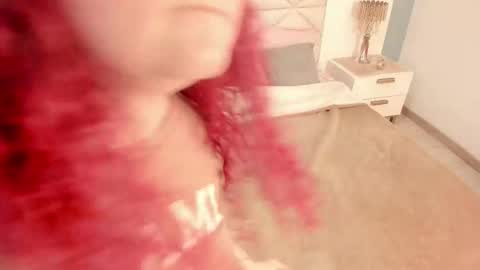 Twiggy online show from 10/27/25, 08:24