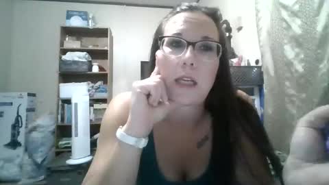Snapshot of tx_girl69 chatting on 05/12/26, 12:52 tx_girl69 online show from 05/12/26, 12:52
