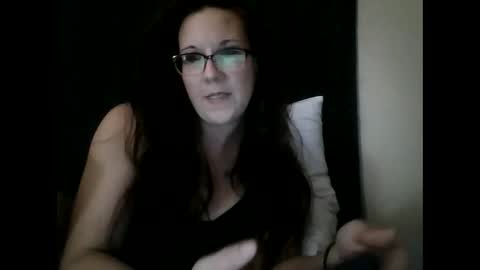 Snapshot of tx_girl69 chatting on 05/20/26, 12:06 tx_girl69 online show from 05/20/26, 12:06
