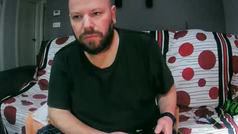 Txan  Chan online show from 12/21/25, 09:33