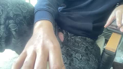 txsizedhog420 online show from 11/04/25, 03:44