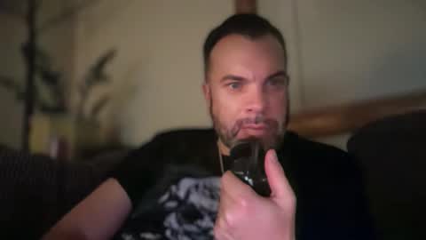 Snapshot of ty_lerdavid chatting on 02/26/26, 06:45 TylerDavid online show from 02/26/26, 06:45