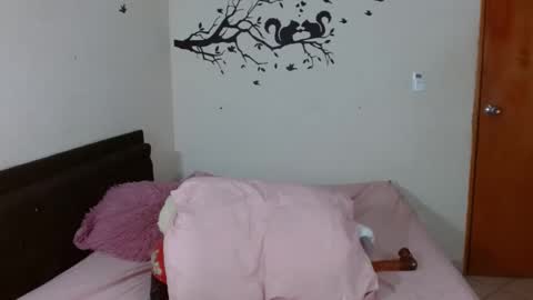 tyfanny19 online show from 02/12/25, 09:11