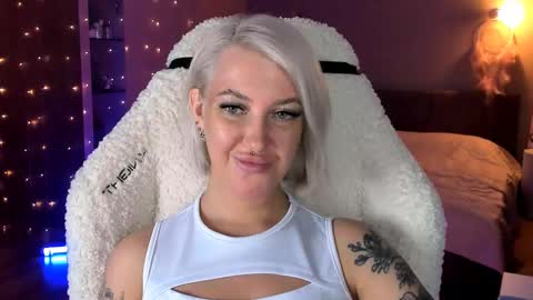 Miley online show from 01/28/25, 07:00