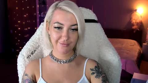 Miley online show from 02/26/25, 05:50