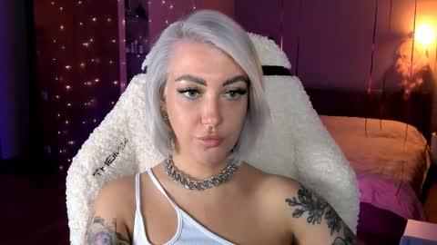 Miley online show from 03/12/25, 03:18