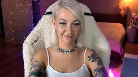 Miley online show from 11/09/25, 11:30