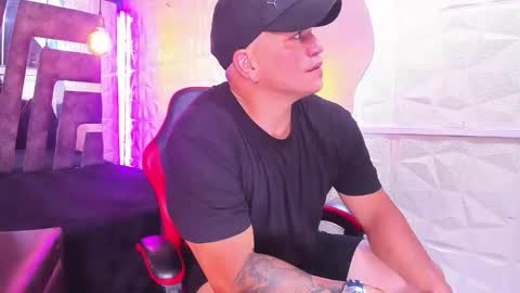 Snapshot of tyleer_scot chatting on 03/21/26, 07:28 Tyleer Scot online show from 03/21/26, 07:28