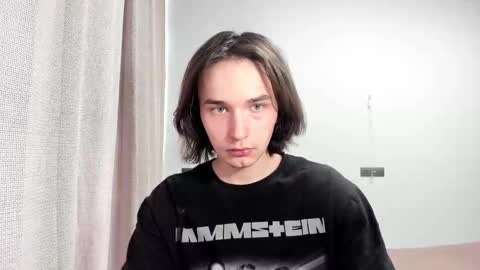 Snapshot of tyler__johnson chatting on 03/01/25, 12:12 Tyler  johnson online show from 03/01/25, 12:12
