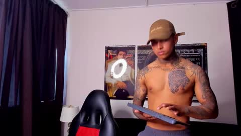 Snapshot of tyler_bell_ chatting on 03/05/26, 04:58 tyler_bell_ online show from 03/05/26, 04:58