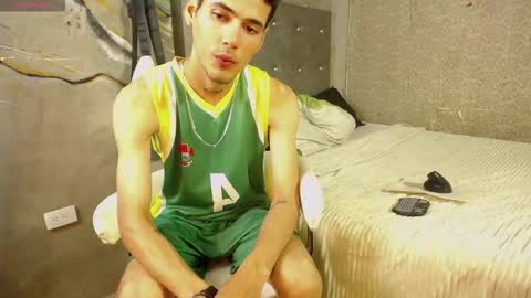 Snapshot of tyler_coopr chatting on 11/08/25, 04:23 tyler cooper online show from 11/08/25, 04:23