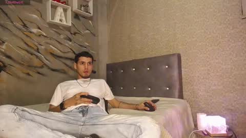 Snapshot of tyler_coopr chatting on 02/15/26, 08:38 tyler cooper online show from 02/15/26, 08:38