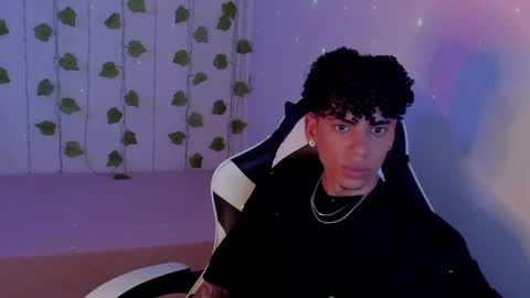 Snapshot of tyler_garcia_ chatting on 02/01/25, 04:24 Tyler Garcia online show from 02/01/25, 04:24