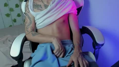 Snapshot of tyler_garcia_ chatting on 02/06/25, 02:04 Tyler Garcia online show from 02/06/25, 02:04