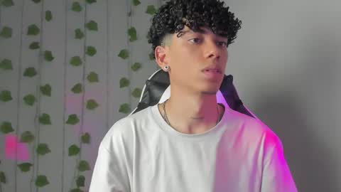 Snapshot of tyler_garcia_ chatting on 02/11/25, 05:05 Tyler Garcia online show from 02/11/25, 05:05