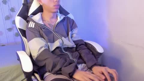 Snapshot of tyler_garcia_ chatting on 02/12/25, 07:02 Tyler Garcia online show from 02/12/25, 07:02