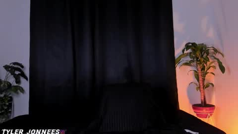 Tyler online show from 03/17/26, 01:32