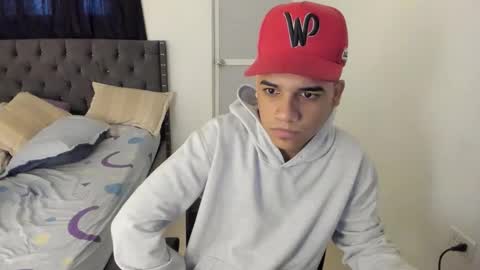 Snapshot of tyler_master24 chatting on 10/08/25, 11:52 tyler online show from 10/08/25, 11:52