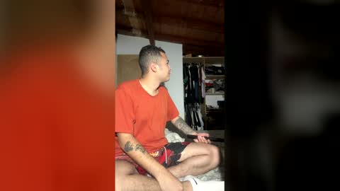 tyler_max02 online show from 05/28/26, 06:54
