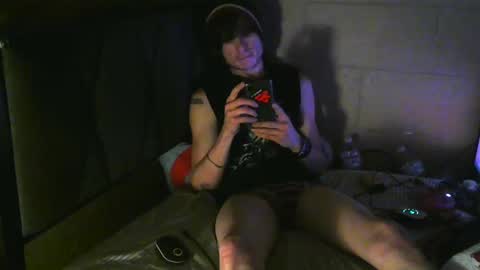 Snapshot of tylerlee199169 chatting on 01/07/25, 05:01 Tyler online show from 01/07/25, 05:01