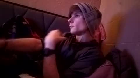 Snapshot of tylerlee199169 chatting on 02/01/26, 07:51 Tyler online show from 02/01/26, 07:51