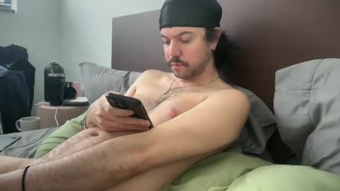 Snapshot of tyleruzi chatting on 02/26/25, 05:07 Tyleruzi online show from 02/26/25, 05:07