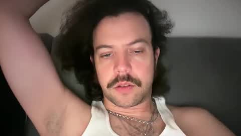 Snapshot of tyleruzi chatting on 05/15/26, 04:30 Tyleruzi online show from 05/15/26, 04:30