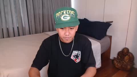 Snapshot of tylerwatson22 chatting on 12/15/24, 01:46 tyler online show from 12/15/24, 01:46