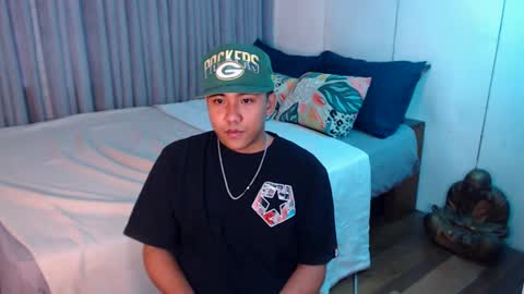 Snapshot of tylerwatson22 chatting on 12/20/24, 07:22 tyler online show from 12/20/24, 07:22