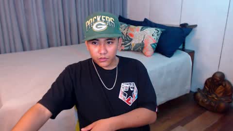 Snapshot of tylerwatson22 chatting on 12/21/24, 03:03 tyler online show from 12/21/24, 03:03