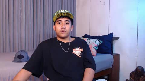 Snapshot of tylerwatson22 chatting on 12/26/24, 03:59 tyler online show from 12/26/24, 03:59