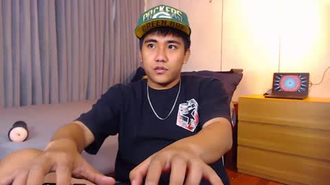 Snapshot of tylerwatson22 chatting on 01/09/25, 03:58 tyler online show from 01/09/25, 03:58