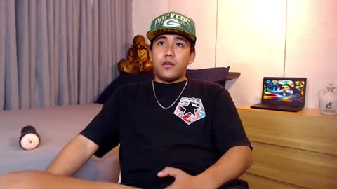 Snapshot of tylerwatson22 chatting on 01/11/25, 06:45 tyler online show from 01/11/25, 06:45