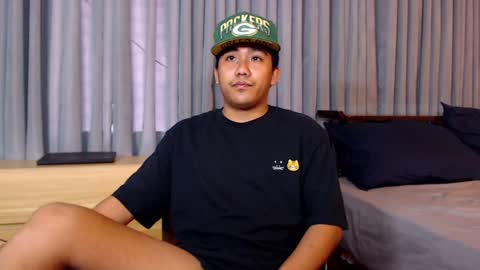 Snapshot of tylerwatson22 chatting on 01/14/25, 04:36 tyler online show from 01/14/25, 04:36