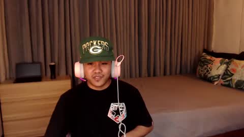 Snapshot of tylerwatson22 chatting on 01/24/25, 01:47 tyler online show from 01/24/25, 01:47