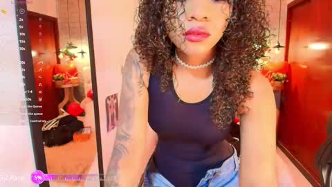 Snapshot of tylla_ chatting on 03/05/25, 03:08 online show from 03/05/25, 03:08