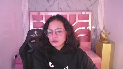 TYNA  online show from 01/04/25, 04:22