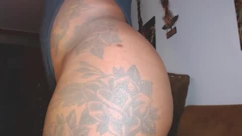 tyra_stone1 online show from 02/02/25, 12:19