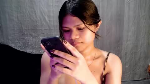 Snapshot of tyradine chatting on 11/18/25, 11:47 tyradine3 online show from 11/18/25, 11:47