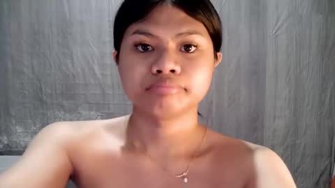 Snapshot of tyradine chatting on 11/23/25, 01:44 tyradine3 online show from 11/23/25, 01:44