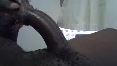 Snapshot of tyroneall chatting on 04/04/26, 02:03 tyroneall online show from 04/04/26, 02:03