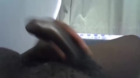 Snapshot of tyroneall chatting on 04/19/26, 02:05 tyroneall online show from 04/19/26, 02:05