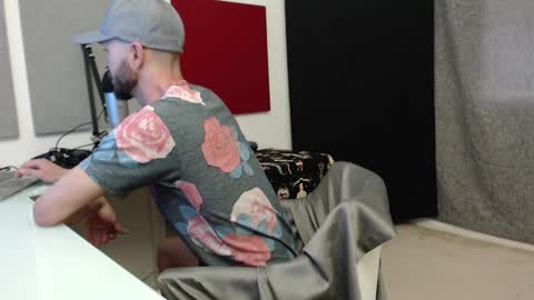 Tyrone Mattias online show from 02/15/25, 11:14